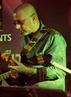 Skinny Alley performs @ Tolly Club