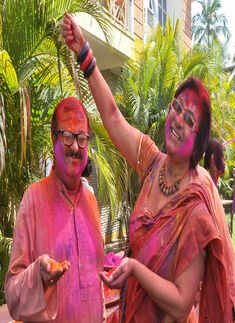 Kolkata TV's Holi party