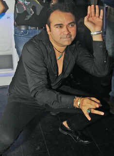 Bollywood beats make Dilli groove