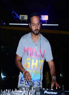 Nikhil Chinapa at a theme party