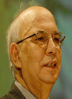 Sonia in grip of sycophants: HR Bhardwaj