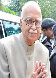 Babri Masjid demolition: SC issues notice to Advani, 19 others