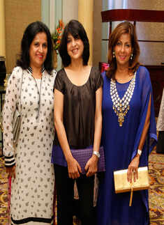 Theatre lovers under one roof