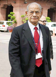 Cartels loot railways of Rs 10,000 crore a year: E Sreedharan