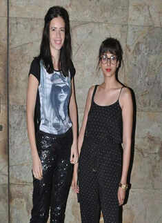 Celebs watch Detective Byomkesh Bakshy!