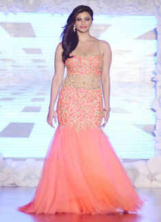 Celebs walk the ramp for 'Beti'