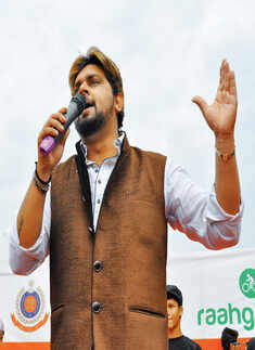 Punjabi songs at Raahgirs event