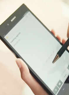 Sony unveils Xperia Z4