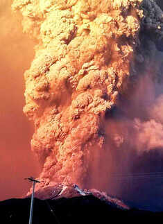 Calbuco volcano erupts in Chile