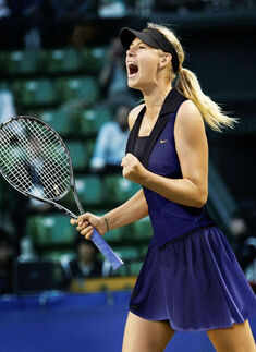 Sharapova wins in first round of Madrid Open