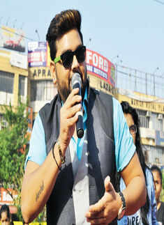 Dwarka Raahgiri goes traditional