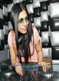 Kaanch Club & Lounge launch party