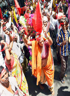 Land bill goes to joint committee, govt hopeful