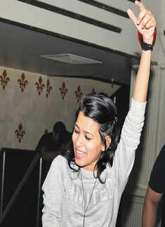 Aakansha during the Super Saturday Night Photogallery - Times of India