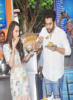 Lauren Gottlieb and Jackky Bhagnani enjoy Photogallery - Times of India