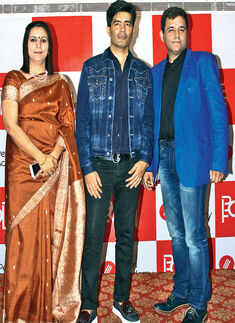 Manish Malhotra  poses with Veena Dutta and Sharad MehraPhotogallery - Times of India