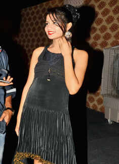 Rains can&rsquo;t deter Dilli&rsquo;s golf enthusiasts Photogallery - Times of India