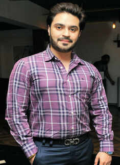 Jolly Arora poses during a party Photogallery - Times of India