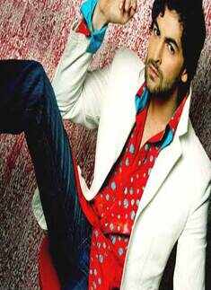 Neil Nitin: Formal fetish