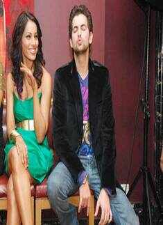 Neil with Bipasha