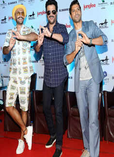 Dil Dhadakne Do: Press meet Photogallery - Times of India