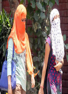 In pics: Heat wave scorches the nation Photogallery - Times of India