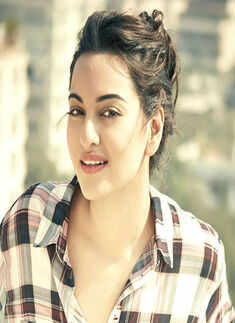 Happy Birthday Sonakshi Photogallery - Times of India