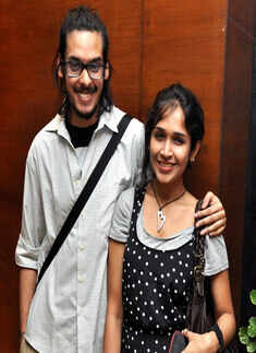 Aditya and Kheya during a jam steady Aditya and Kheya during a jam steady