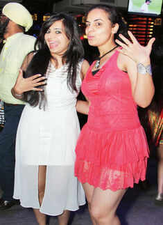 Bollywood Nights @ Striker Photogallery - Times of India
