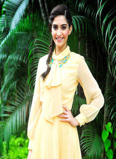 Born on 9 June 1985, Sonam Kapoor has Photogallery - Times of India