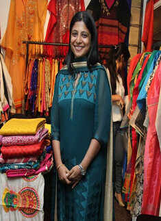 Shilpa at the splash of colours at Trioss Studio