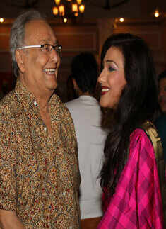 Celebs at Belaseshe's success Party