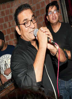 Hybrid: Launch party Photogallery - Times of India