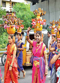 Women during the Telangana Shobha Yatra