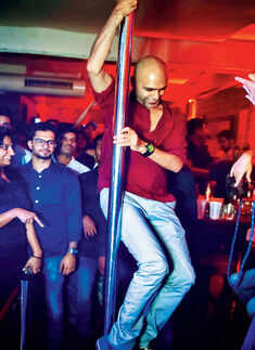 EDM night @ Moonshine Cafe and Bar