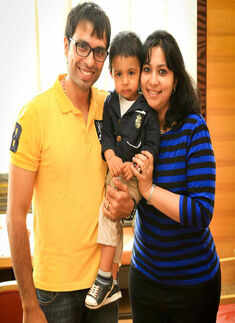 Dads have a fun brunch session