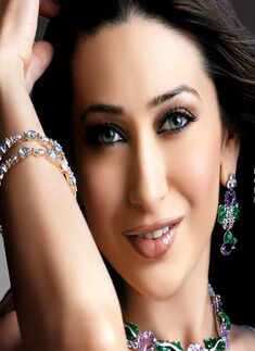 Happy Birthday Karisma Kapoor!