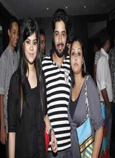 sSomeplace Else Sat. party