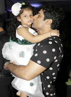 Shakti Anand with daughter