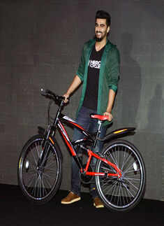 Arjun Kapoor endorses Hero Cycles