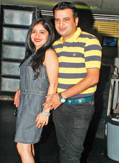 Ekta and Jeetu during a party
