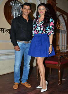 Sharman Joshi and Daisy Shah