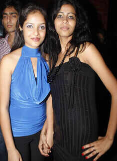 HHI Saturday night party