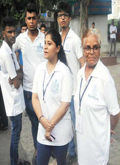 Participants during the Raahgiri Day organised