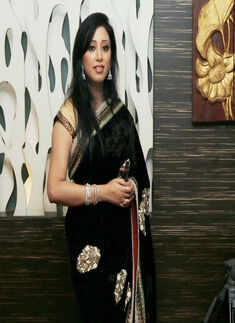 A guest during the trailer launch of movie Jonmodin