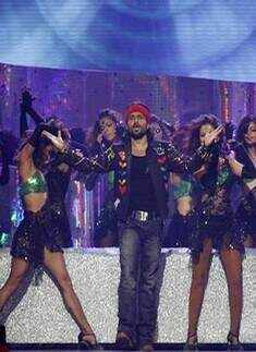 Awards & Performances