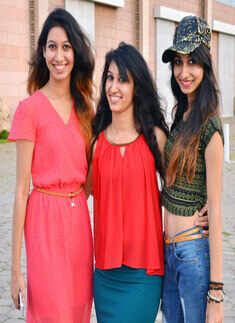Archana, Pooja and Abhishri during Akcent live-in-concert
