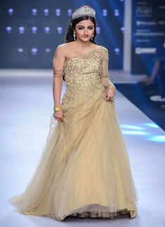 IIJW '15: Surya Golds