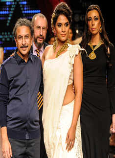 Richa Chadda showcases a creation by Anand