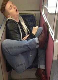 Funny Photos of Sleepoholics in the Train